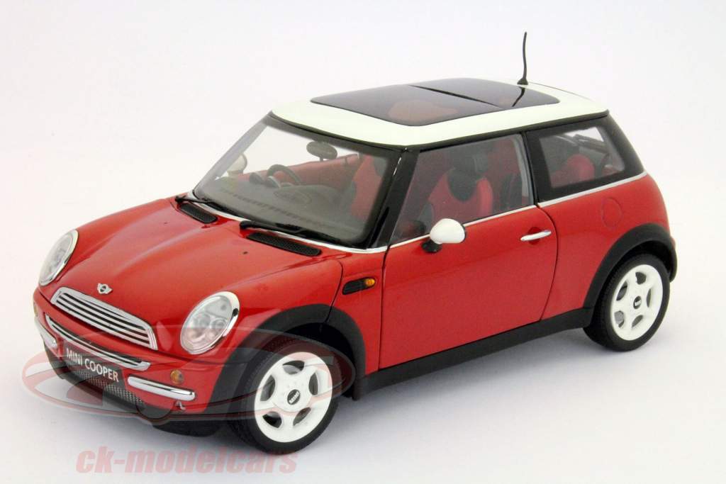 Mini Cooper RHD 2001 rosso / bianco 1:18 Kyosho
