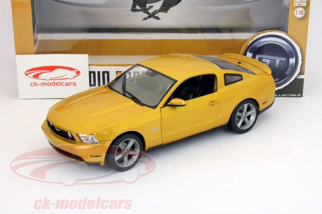 Ford Mustang GT construite en 2010 or 1:18 Greenlight
