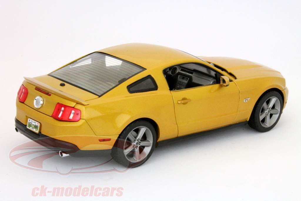 Ford Mustang GT construite en 2010 or 1:18 Greenlight