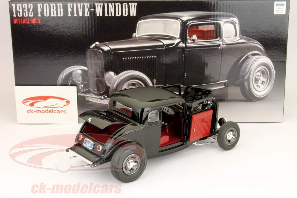 Форд 5 Window Coupe 1932 года 1:18 GMP