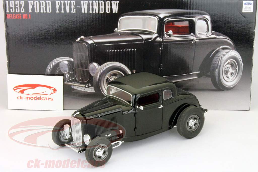 Ford 5 Janela Coupe Ano 1932 1:18 GMP