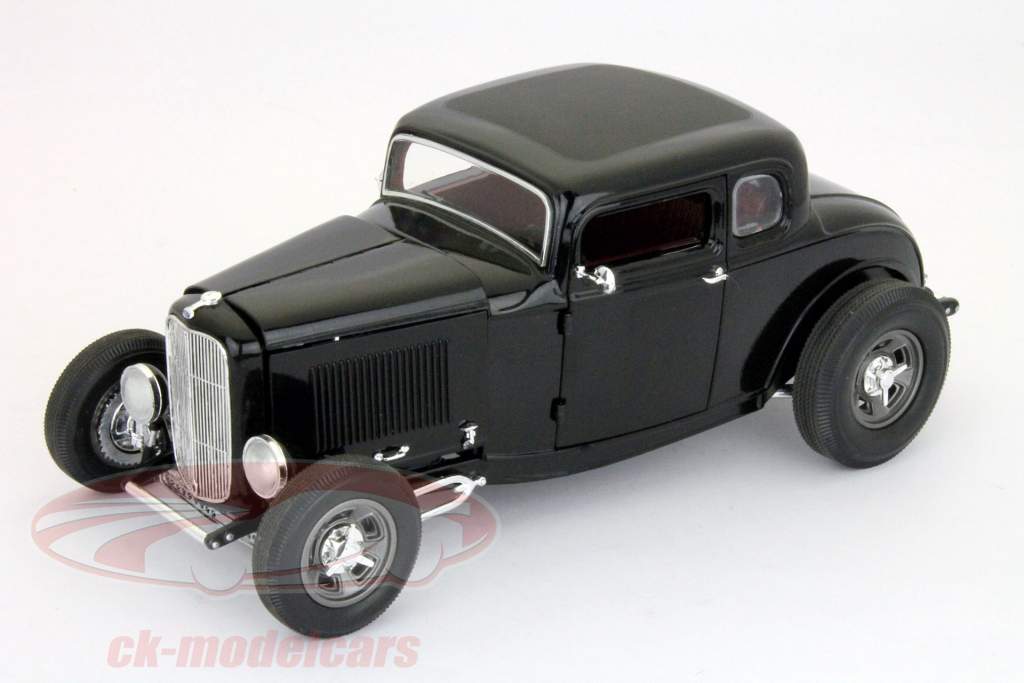 Форд 5 Window Coupe 1932 года 1:18 GMP