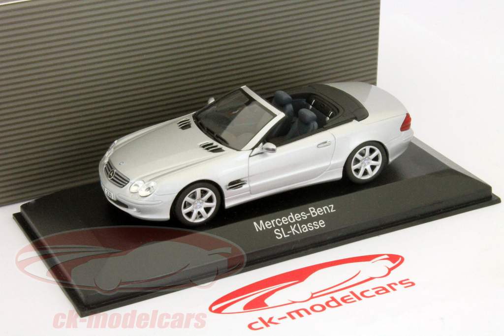 梅赛德斯 - 奔驰SL级车型2001 brilliantsilber 1:43 MINICHAMPS MB
