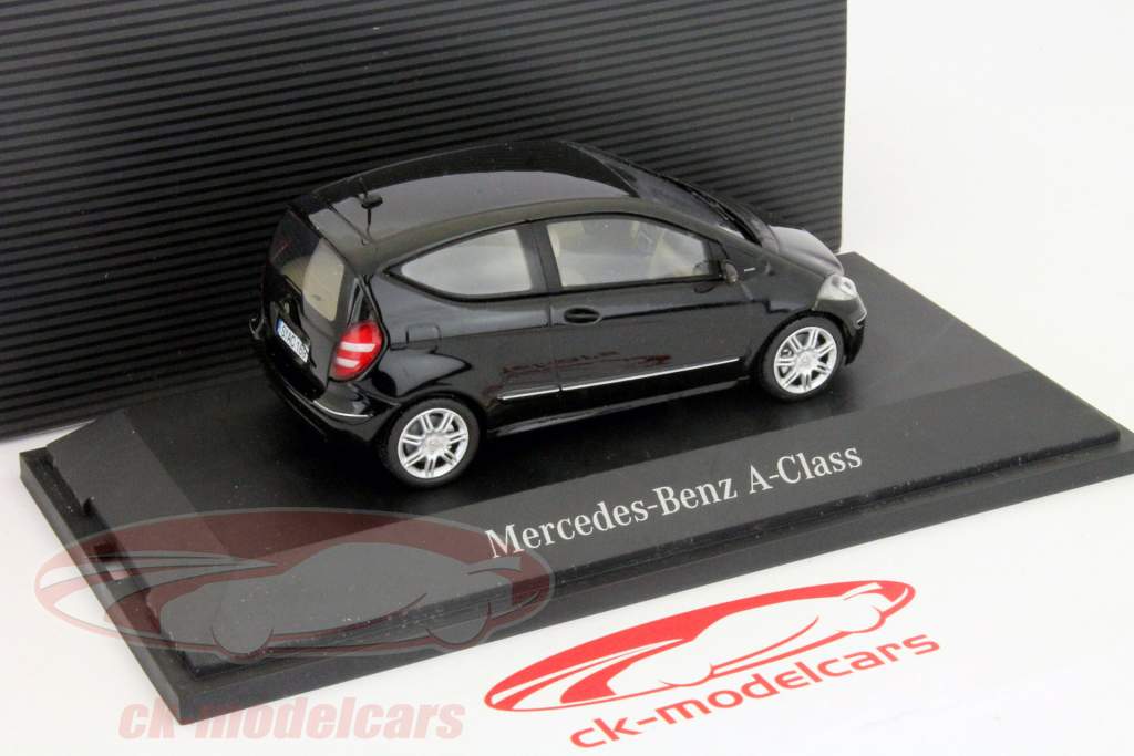 メルセデスベンツAクラス（169）2004 nachtschwarz午前1時43分モデルHerpa MBで構築