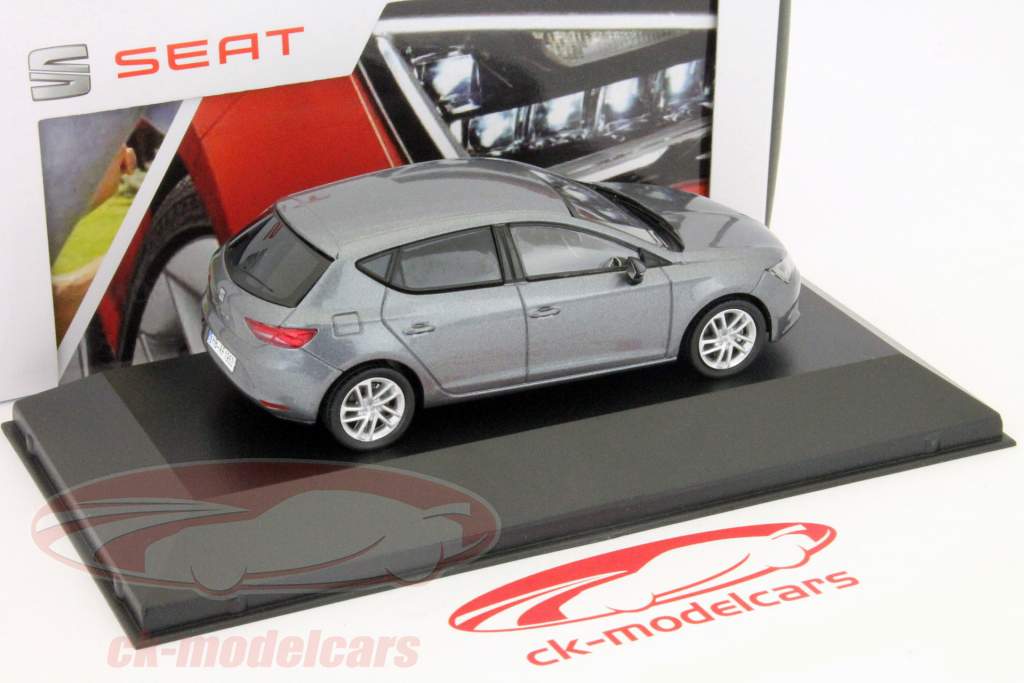 座椅莱昂（5F）2013年比利牛斯山的灰色座椅1:43