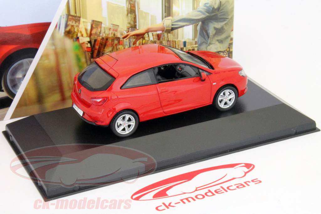西亚特Ibiza SC（6J）2013年红1:43座椅