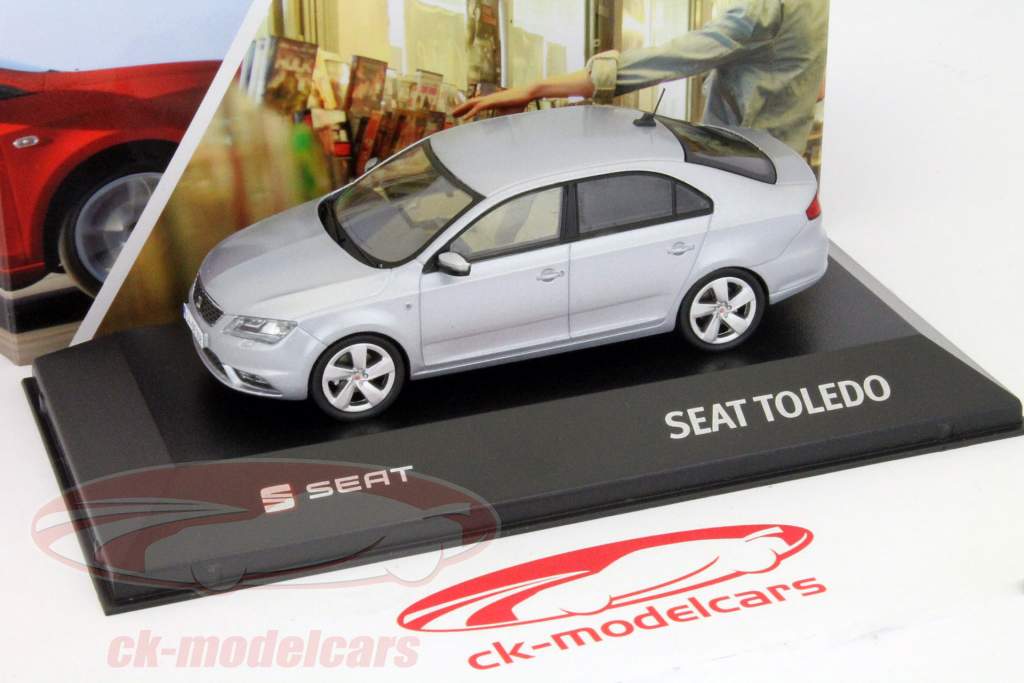 Seat Toledo anno 2013 reflex argento 1:43 Seat