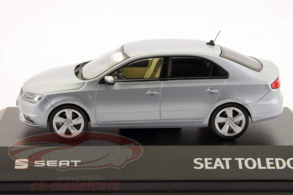 Seat Toledo anno 2013 reflex argento 1:43 Seat