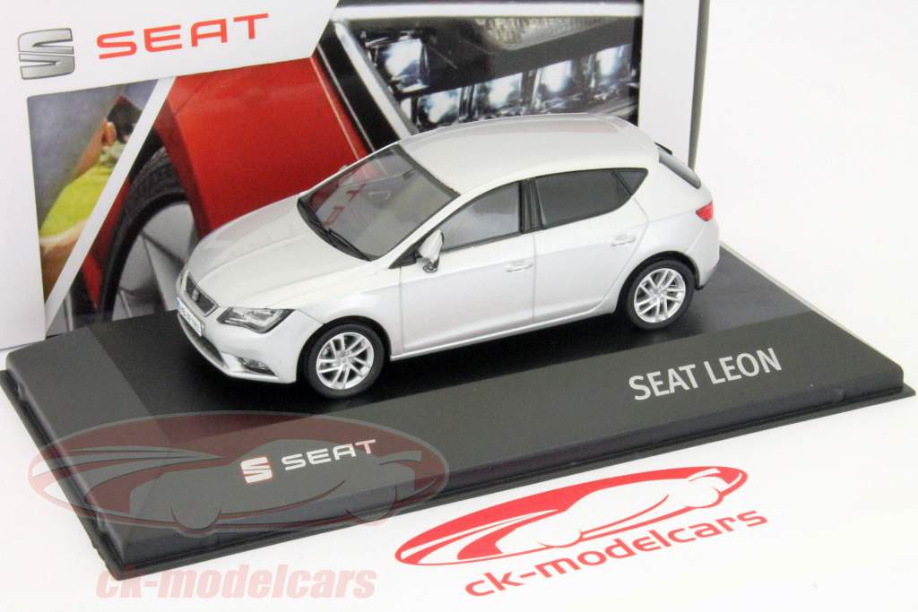 Seat Leon (5F) Ano 2013 prata Assento 1:43