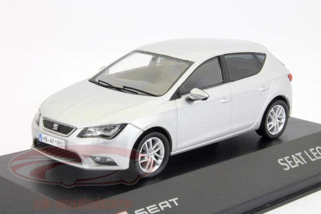 Seat Leon (5F) anno 2013 argento 1:43 Seat