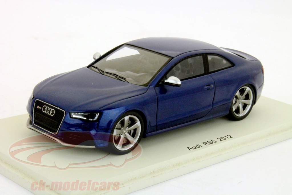 Audi RS5 jaar 2012 donkerblauw metallic 1:43 Spark