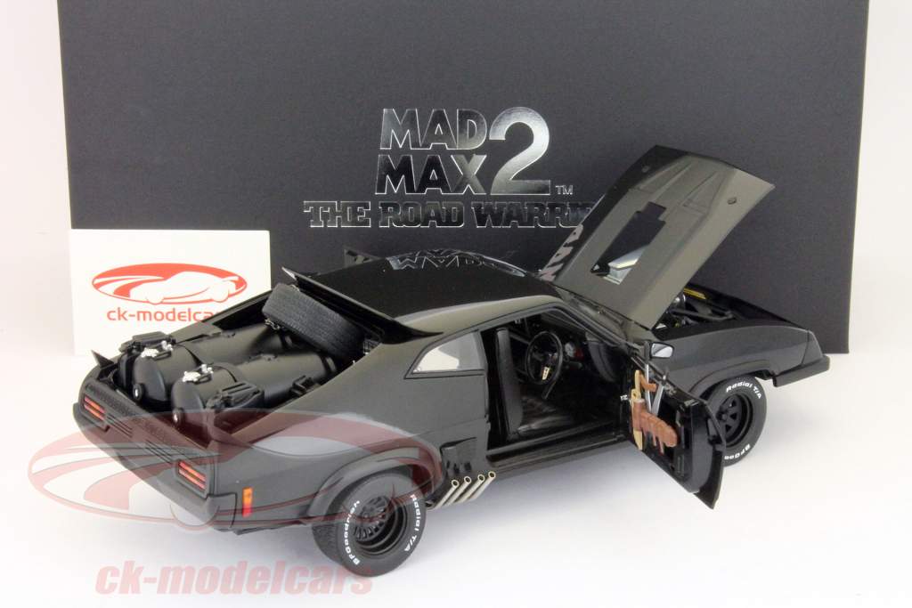 AUTOart 1:18 フォードファルコンXB GTインターセプターロード