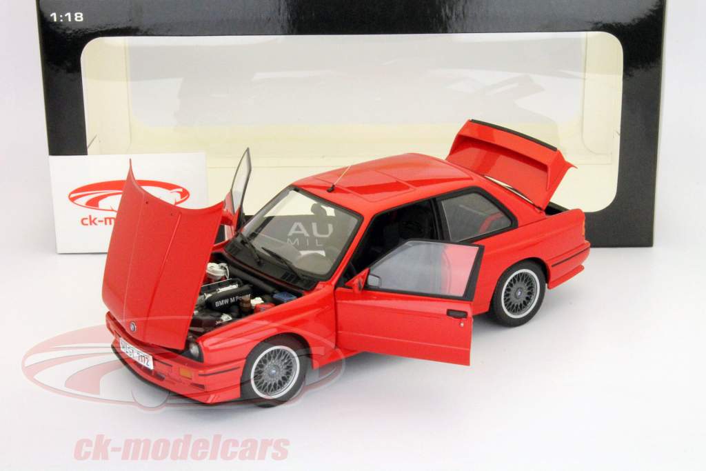 运动演变1990年红AUTOA​​RT 1:18宝马M3（E30）