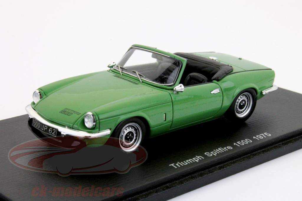 Triumph Spitfire 1500 1975 зеленый 1:43 Spark