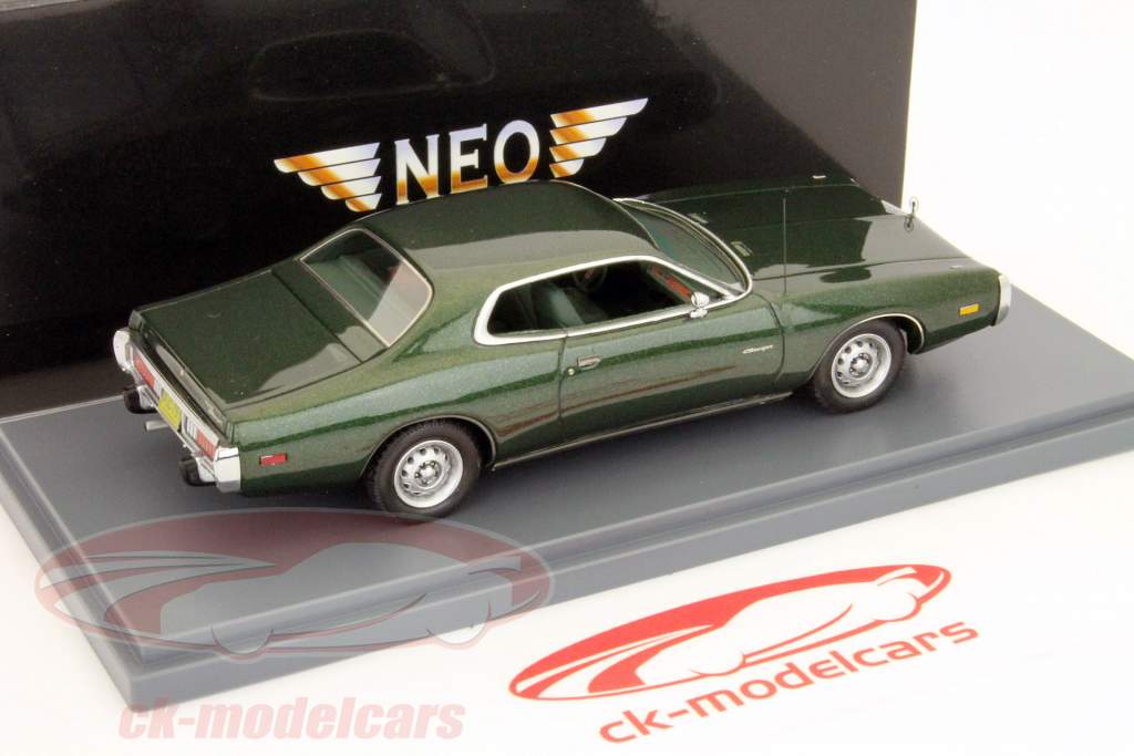 Neo 1:43 Dodge Charger green NEO44751 model car NEO44751