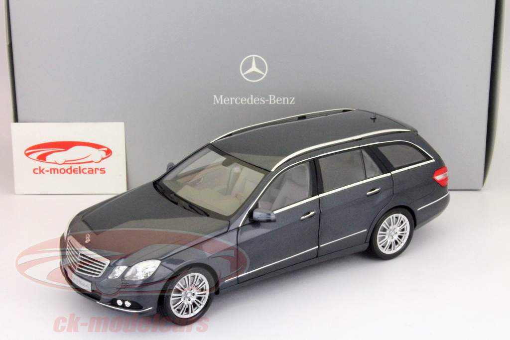 Minichamps 1:18 Mercedes-Benz E-Klasse T-Modell tenorit grey