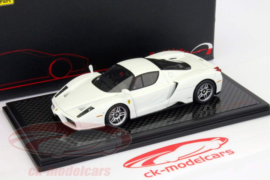 Ferrari Enzo Jaar 2002-2004 witte 1:43 Spark