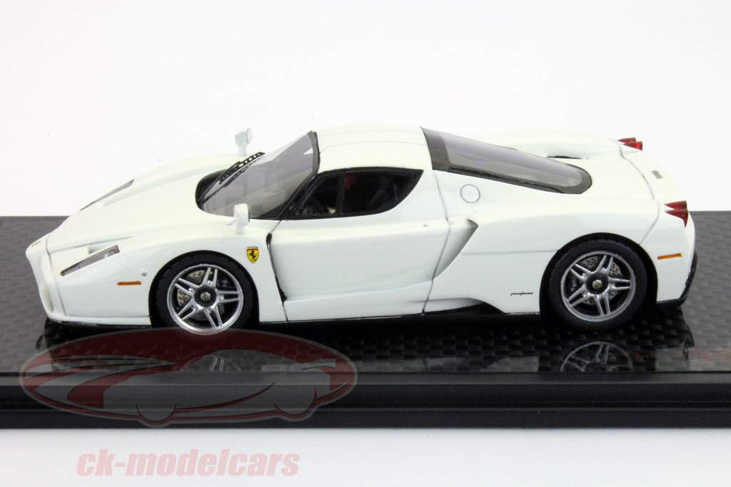 Ferrari Enzo Año 2002-2004 blanca 1:43 Spark