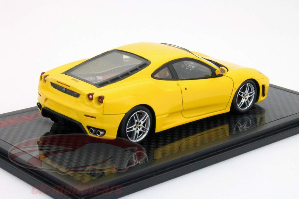 Ferrari F430 2004 года желтые свечи 1:43