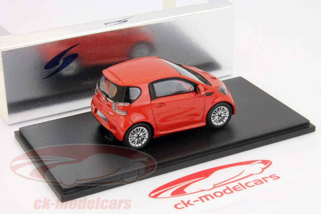 Aston Martin Cygnet anno 2011 rosso 1:43 Spark