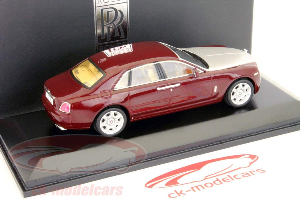 Rolls Royce Ghost Ano 2009 vermelho 1:43 Ixo