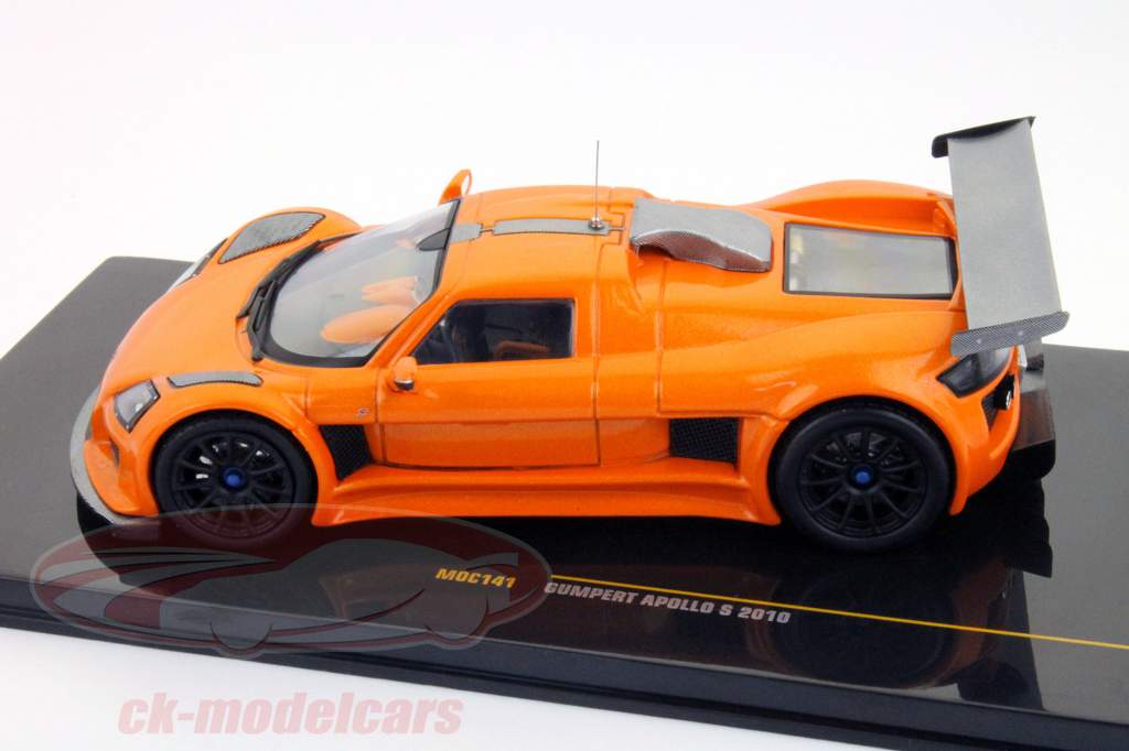グンペルトアポロS 2010年オレンジ1：43モデルIxo