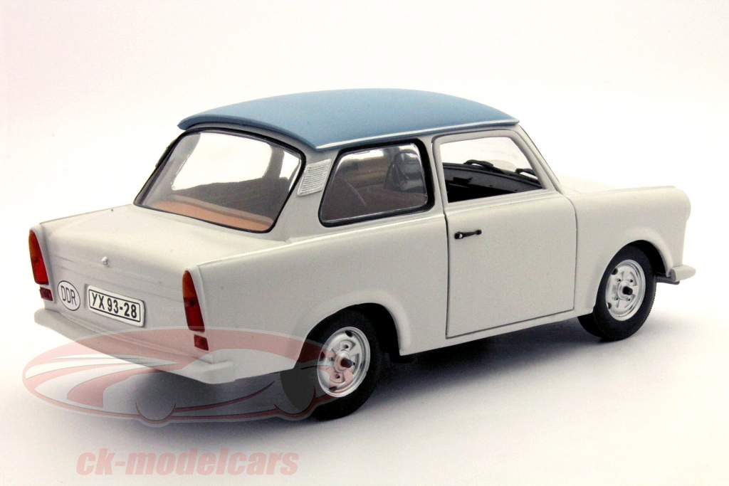 Trabant 601 blanche avec toit bleu 1:18 SunStar
