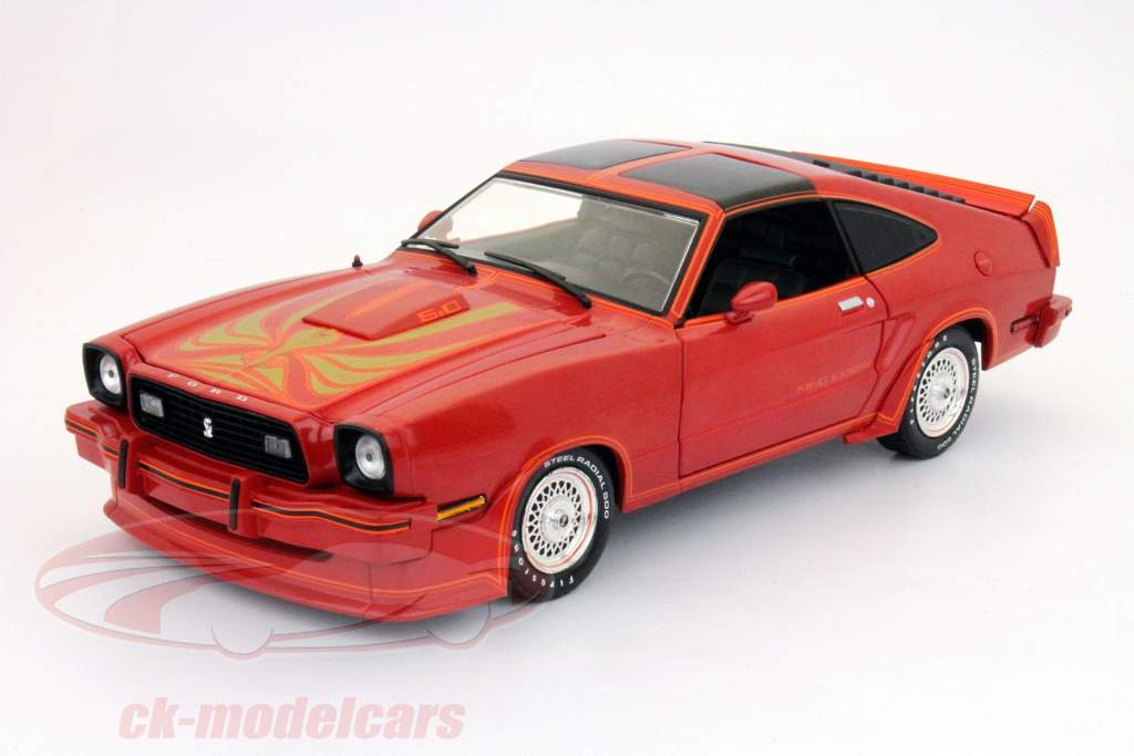 Ford Mustang II King Cobra 1978 красного 1:18 Greenlight