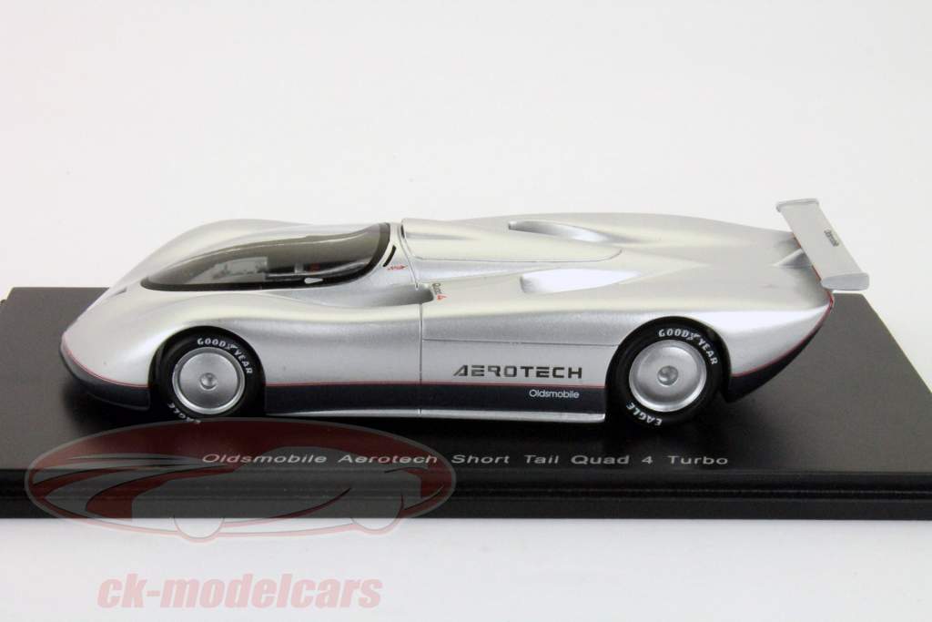 オールズモビルエアロショートテールクワッド4ターボAJフォイトは、コースレコード奇妙1987 1時43スパークを休館