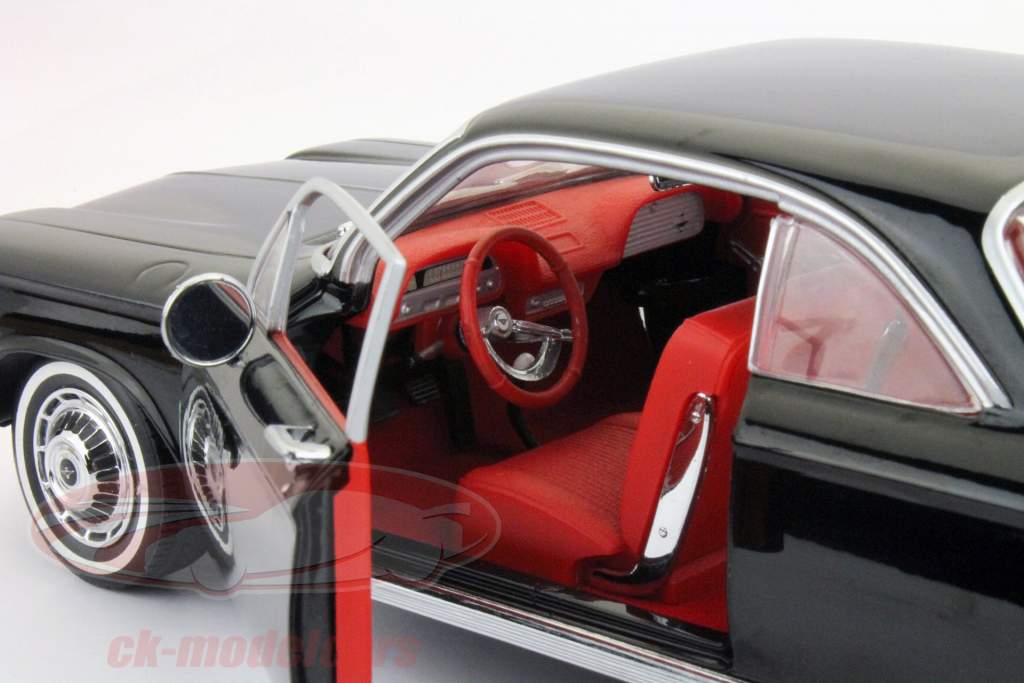 コルベアクーペ1963 1時18分サンスター