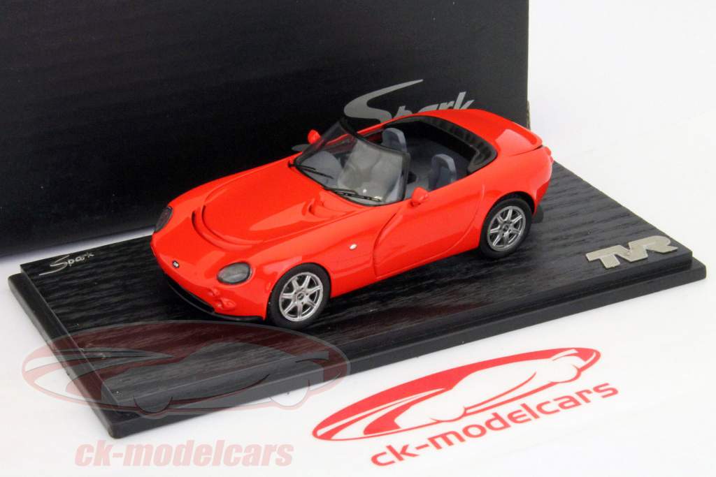 TVR塔莫拉跑车2002年红色1:43星火