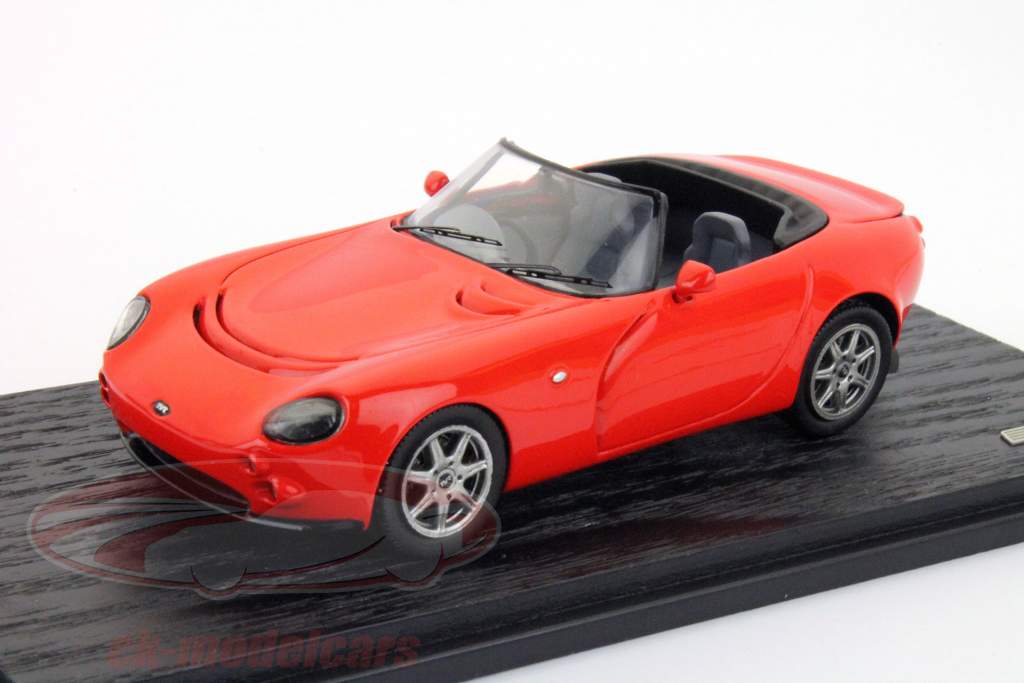 TVR Tamoraでロードスター年2002赤1:43スパーク