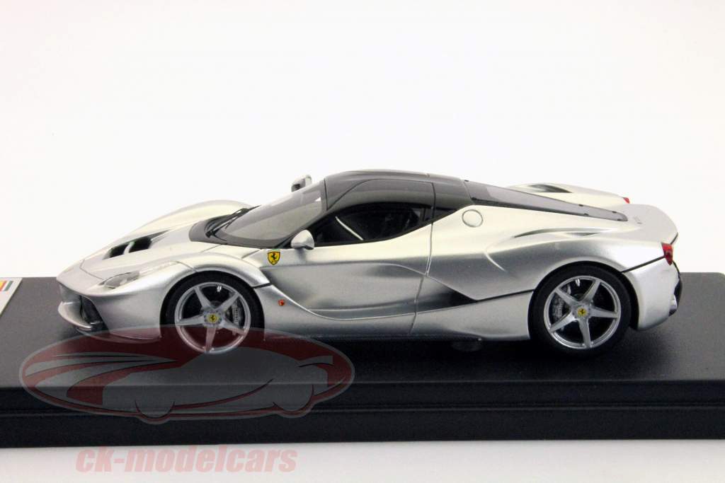Ferrari LaFerrari ジュネーブ オートサロン 2013 銀 / 黒 1:43 LookSmart