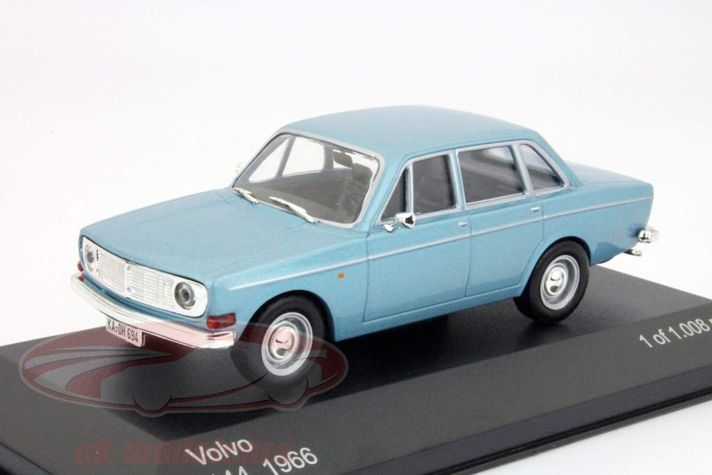 Volvo 144 År 1966 lyseblå metallic 1:43 WhiteBox
