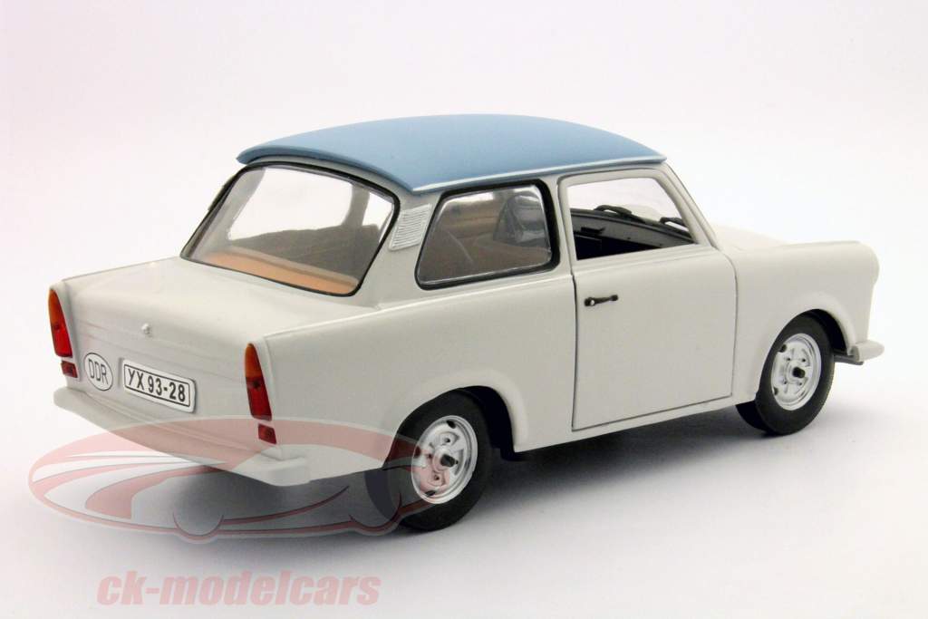 特拉贝特Trabant 601在S de Luxe酒店莎草纸/蓝/蓝的SunStar 1时18分