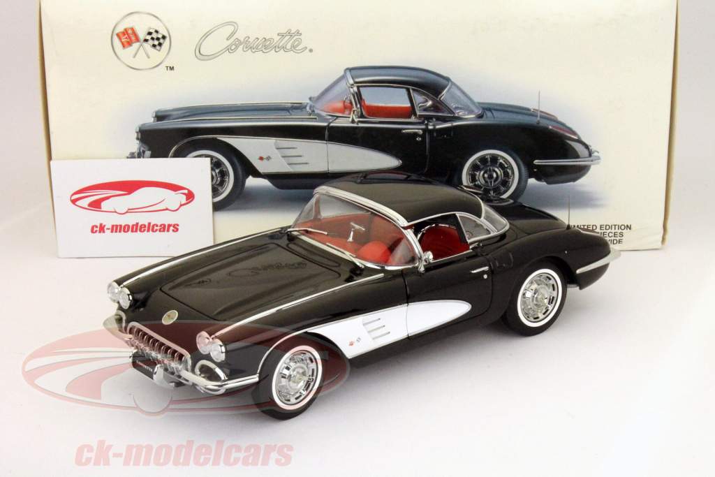 AUTOart 1:18 シボレーコルベット1959年で構築 モデル 車