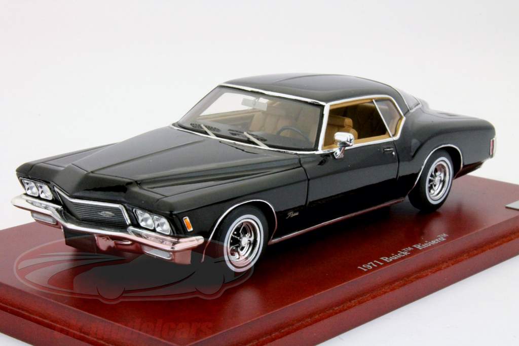 Buick Riviera Year 1971 black 1:43 TrueScale