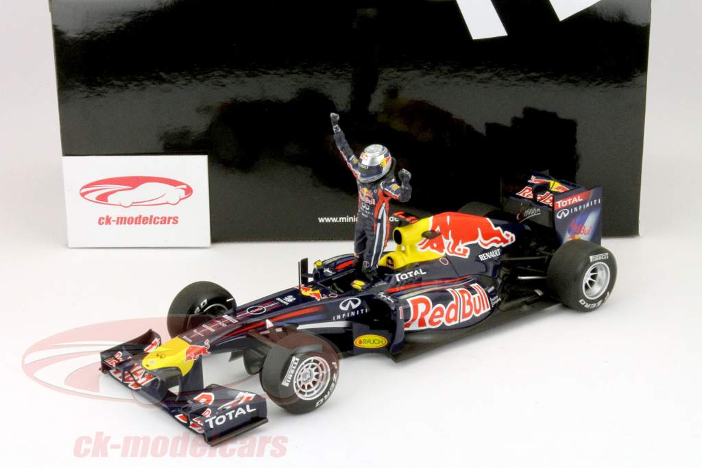 レッドブル 1/18 S.Vettel 
2010 Brazilian GP 1:18 2011 RED BULL RB7 F1 WORLD CHAMPION S. VETTEL - SIGNED