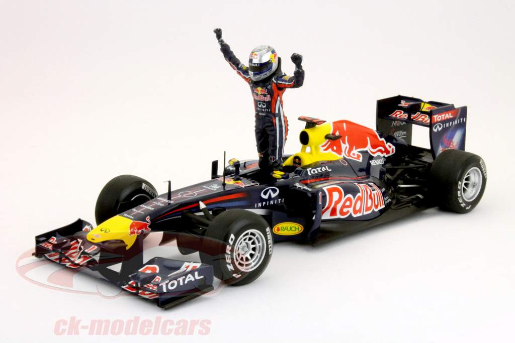 レッドブル 1/18 S.Vettel 
2010 Brazilian GP 1:18 2011 RED BULL RB7 F1 WORLD CHAMPION S. VETTEL - SIGNED