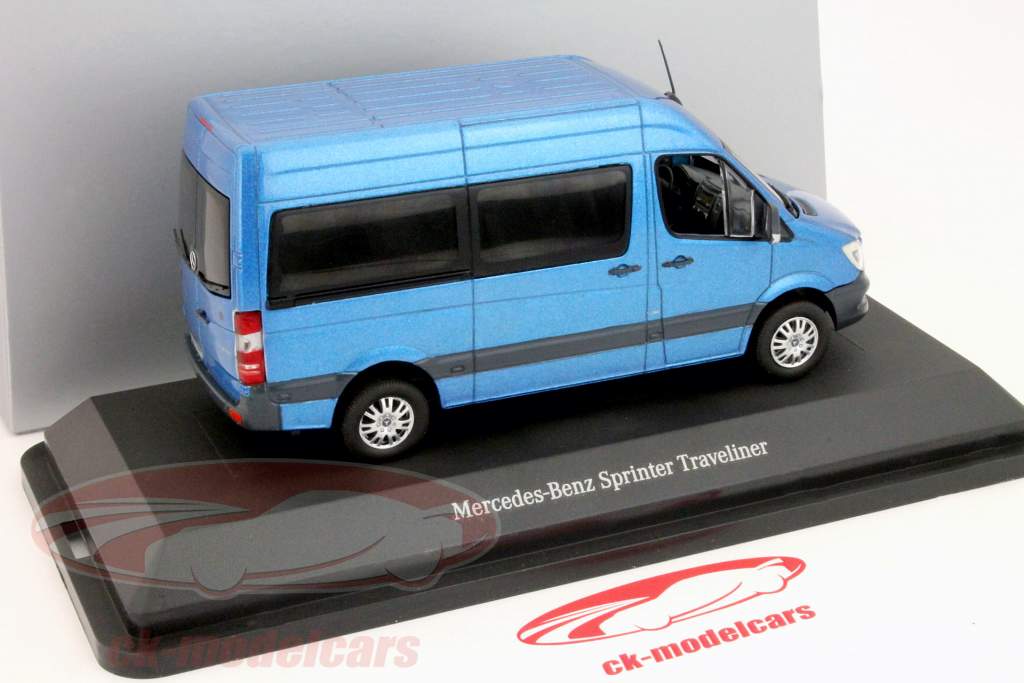 Mercedes-Benz Sprinter Station wagon Ano 2013 Mares do Sul azul 1:43 PremiumClassiXXs