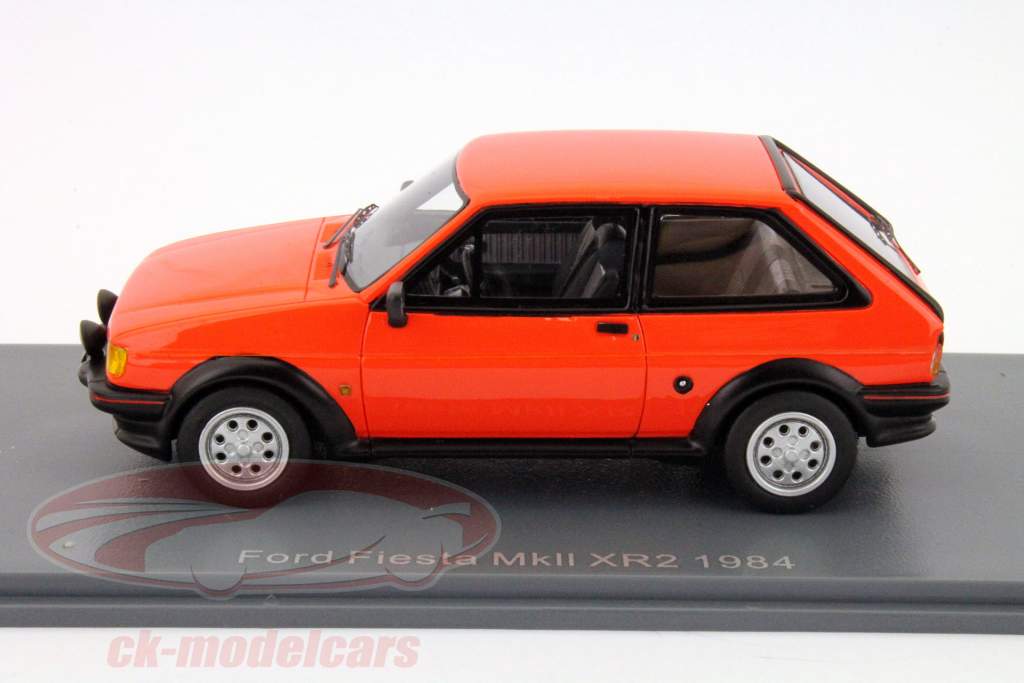 Neo 1:43 フォードフィエスタXR2 MKII年1984赤分 NEO46005