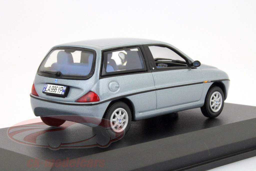 ランチアY年1996ブルー1時43ノレブ