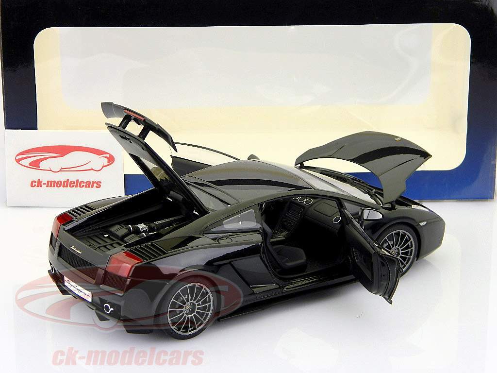 Lamborghini Gallardo Superleggera nero 1:18 AUTOart