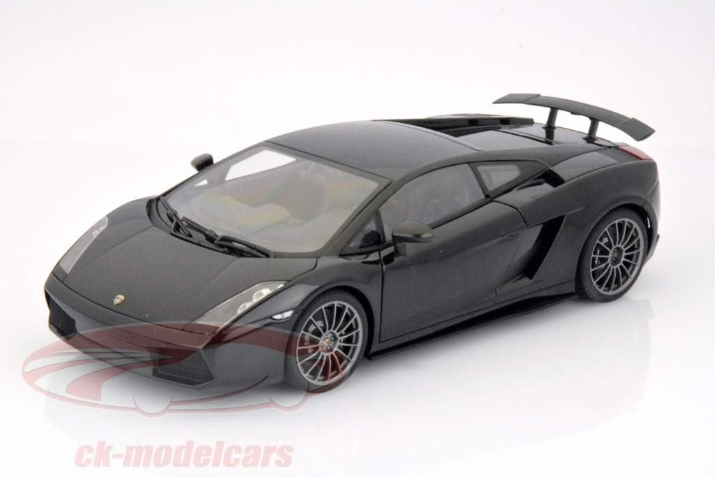 Lamborghini Gallardo Superleggera nero 1:18 AUTOart