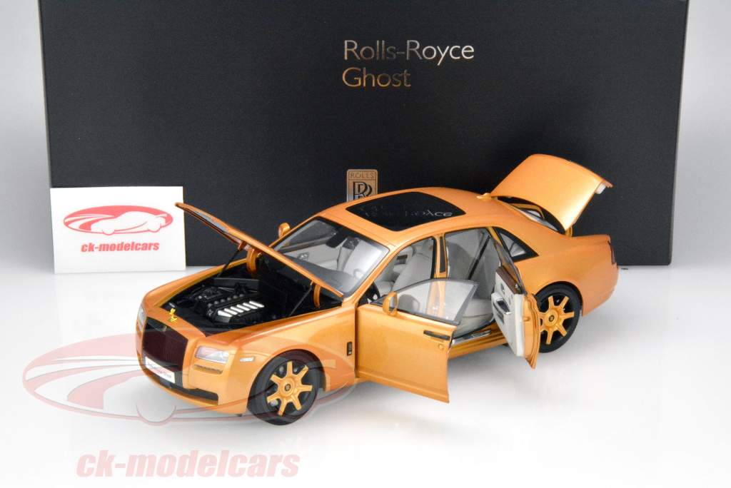 Rolls Royce Ghost ouro / marrom / prata 1:18 Kyosho