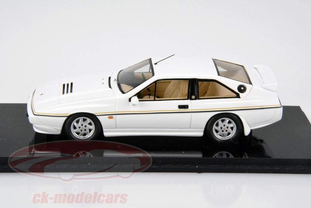 Lotus Excel gebouwd in 1982 witte 1:43 Spark