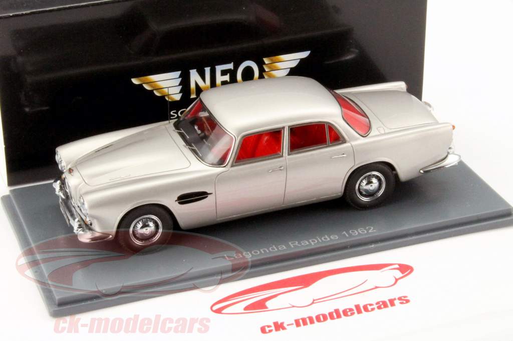Lagonda Rapide (RHD) Anno 1962 argento 1:43 Neo