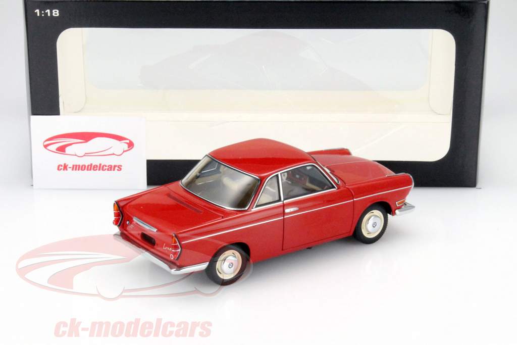 BMW 700 Спортивный Двухместная карета красный 1:18 AUTOart