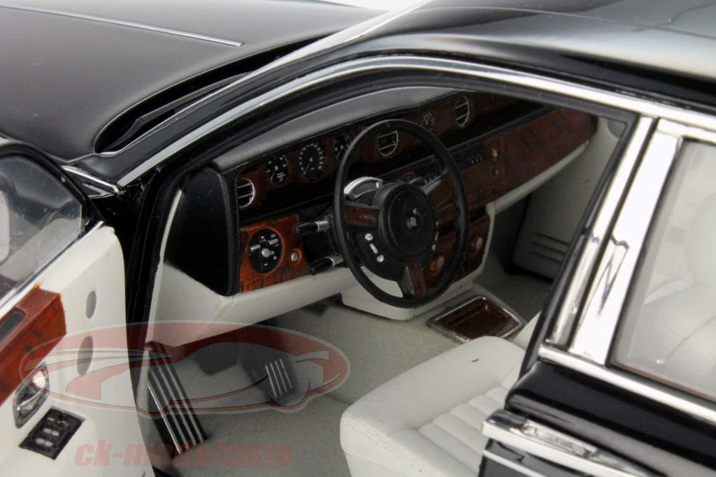 Rolls Royce Phantom Anno 2012 nero Extended Wheelbase 1:18 Kyosho