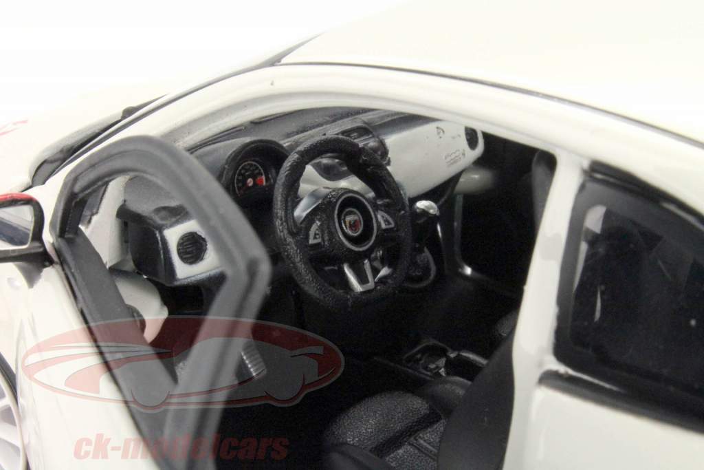 Fiat 500 Abarth Esseesse Baujahr 2011 weiss 1:24 Bburago